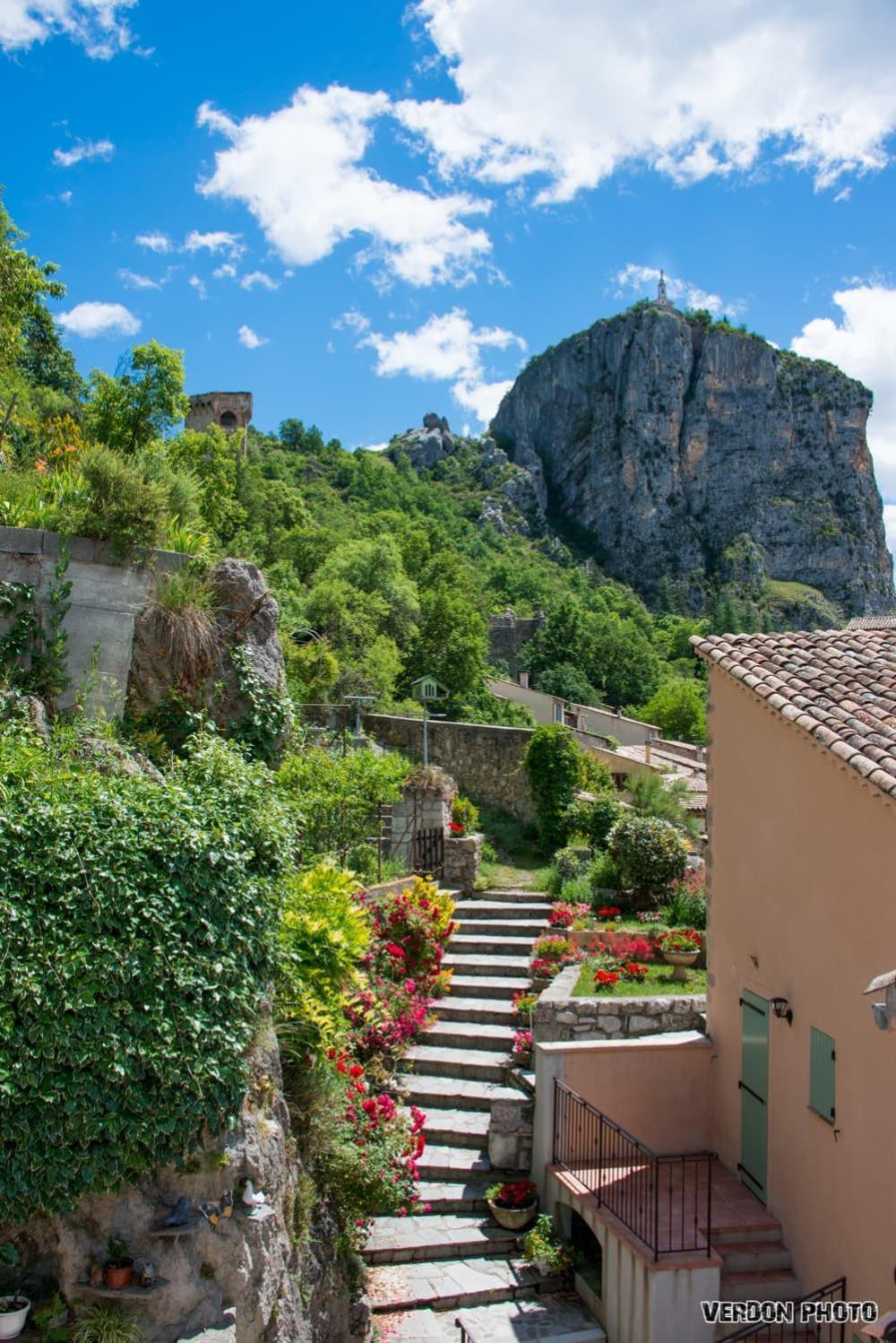 La Maison D'Eddy Et Caro Aux Portes Du Verdon トリガンス エクステリア 写真
